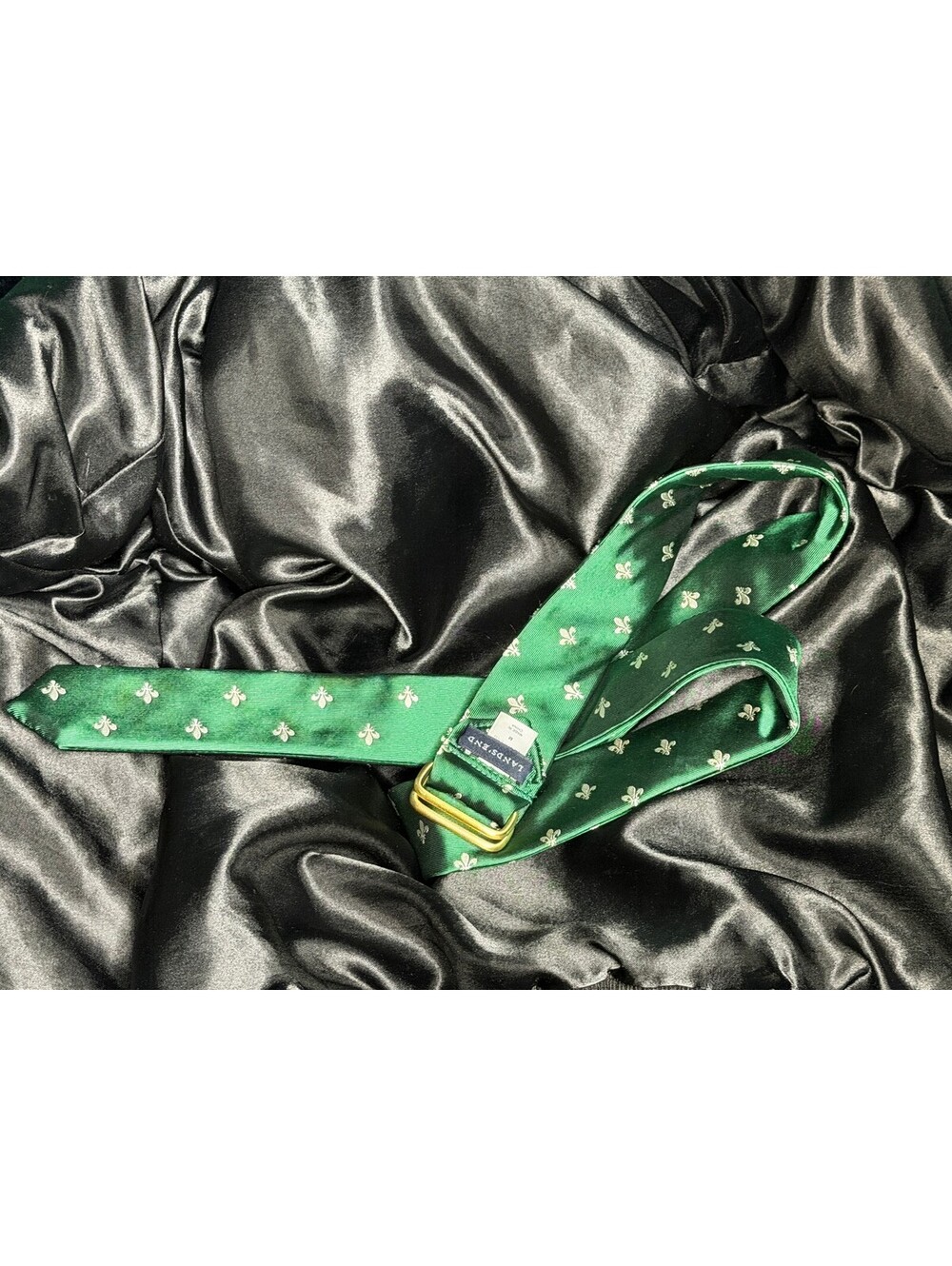 Lands' End green fleur-de-lis fabric belt